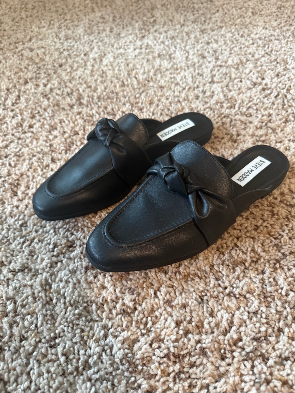 Steve Madden Black Knot-Front Leather Mules